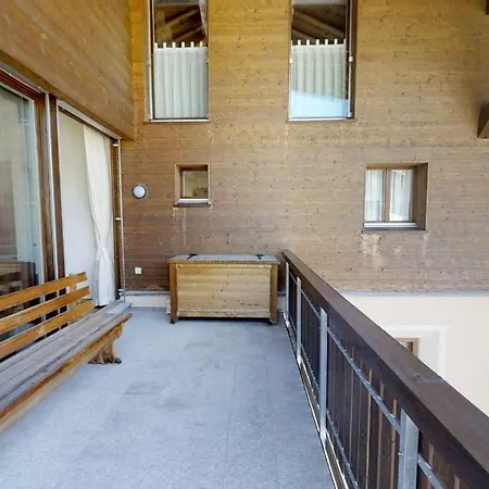 Apartment Grevasalvas - *